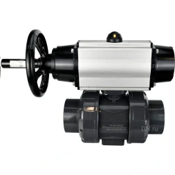 Кран шаровой BV4242E-FP-GRM-ISO Дн15 Ру10 полнопроходной, корпус - НПВХ, шар - НПВХ, уплотнение - EPDM, с пневмоприводом PA-DA-105-1 и пневмораспределителем 4V320-08 AC220V