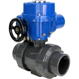 Кран шаровой BV4242E-FP-GRM-ISO Дн65 Ру10 полнопроходной, корпус - НПВХ, шар - НПВХ, уплотнение - EPDM, с электроприводом QT-N-005M-O2-380VAC-У1 с моментной муфтой и штурвалом